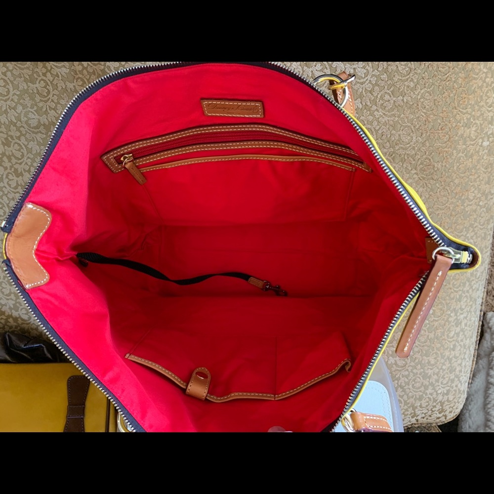 DOONEY & BOURKE LEATHER PURSE